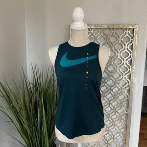 LIKE NEW NIKE racer back tank top